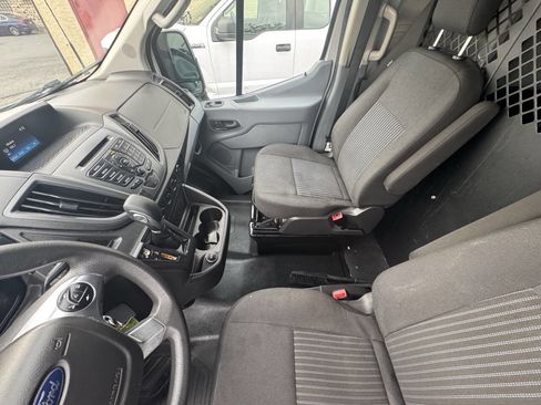 Used 2019 Ford Transit 150 150 3dr SWB Low Roof Cargo Van image 16