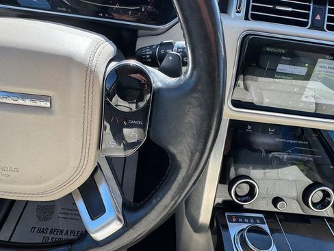 Used 2019 Land Rover Range Rover HSE AWD/4WD image 28