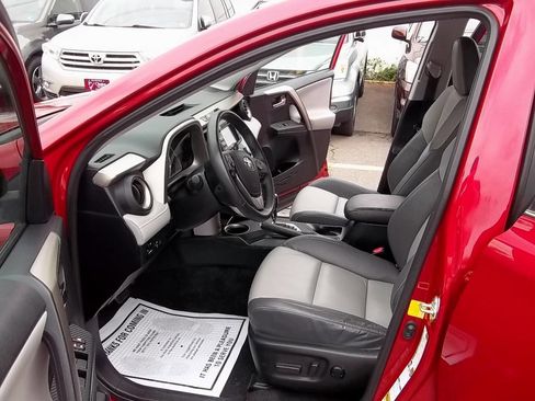 Used 2014 Toyota RAV4 Limited AWD/4WD image 7