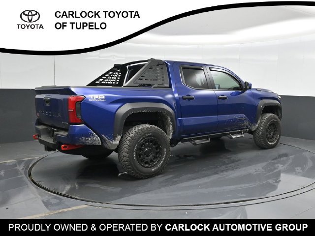 Used 2025 Toyota Tacoma TRD Off-Road AWD/4WD image 3