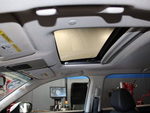 Used 2024 Honda CR-V EX-L image 41