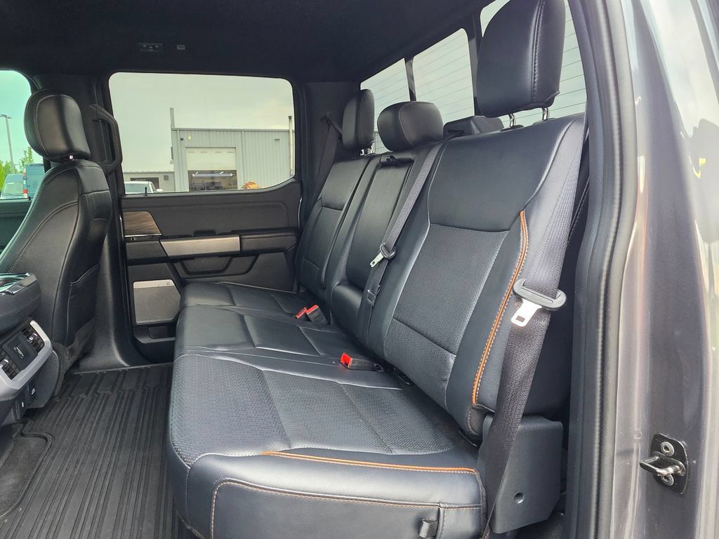 Used 2024 Ford F150 Lariat AWD/4WD image 33