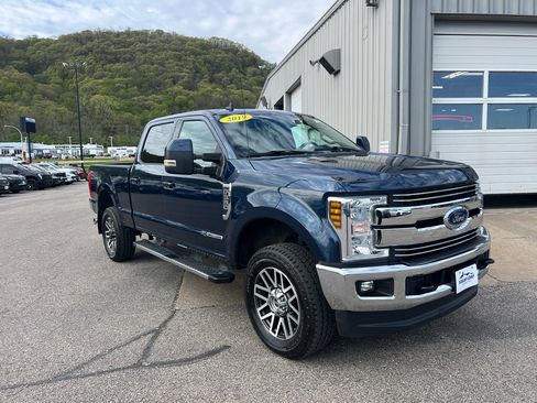 Used 2019 Ford F350 Lariat w/ Lariat Ultimate Package AWD/4WD image 2