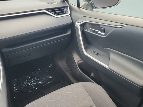 Used 2019 Toyota RAV4 XLE w/ All Weather Liner Package AWD/4WD image 13