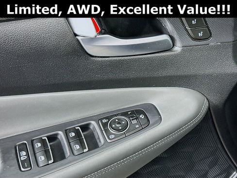 Used 2023 Hyundai Santa Fe Limited image 18
