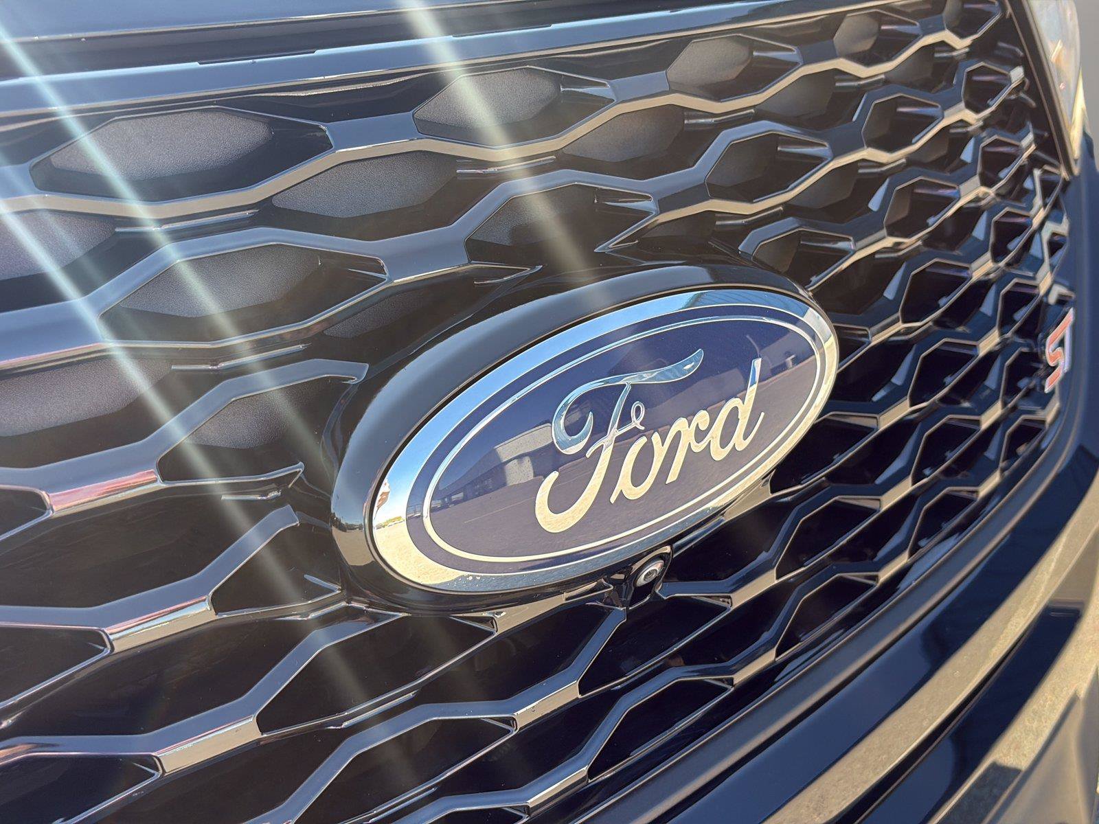 Used 2023 Ford Explorer ST w/ Equipment Group 401A AWD/4WD image 40
