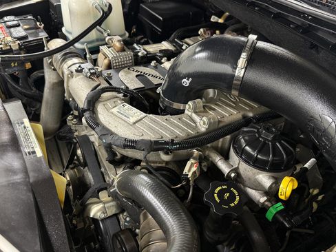 Used 2018 Nissan Titan PRO-4X w/ Pro-4x Convenience Package AWD/4WD image 91
