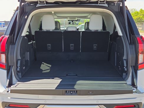 New 2026 Ford Expedition Max Platinum AWD/4WD image 4