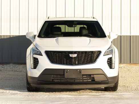 Used 2023 Cadillac XT4 Sport image 2