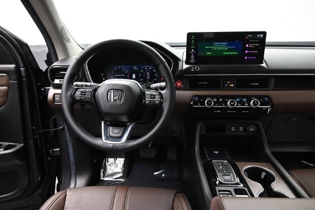 Used 2026 Honda Pilot Elite image 21