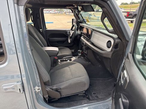 Used 2024 Jeep Wrangler Unlimited Sport AWD/4WD image 14
