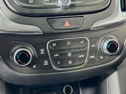 Used 2020 Chevrolet Equinox LT AWD/4WD image 13