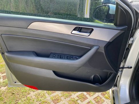 Used 2019 Hyundai Sonata Sport FWD image 31