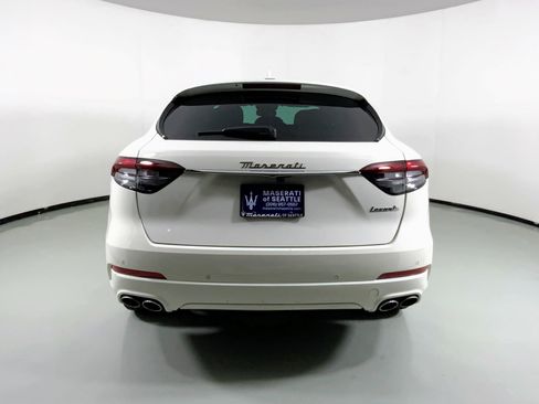 Certified 2022 Maserati Levante GT image 15