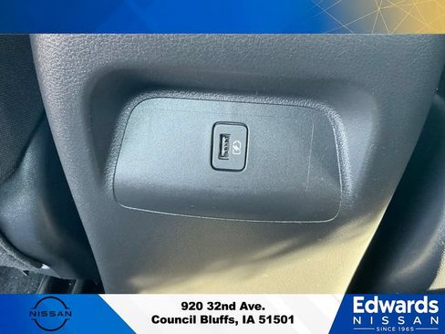 Used 2025 Nissan Sentra SV FWD image 13