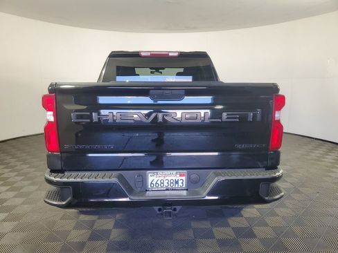Used 2022 Chevrolet Silverado 1500 Custom w/ LPO, Dark Essentials Package image 5