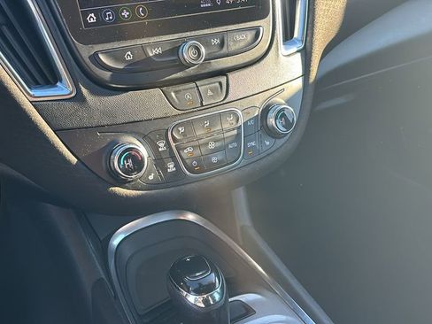 Used 2020 Chevrolet Malibu LT image 20