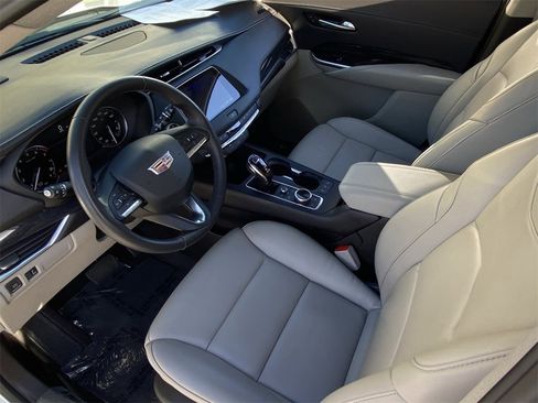 Certified 2023 Cadillac XT4 Premium Luxury image 19