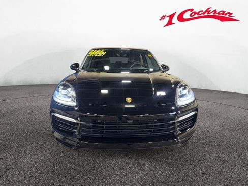 Used 2022 Porsche Cayenne E-Hybrid image 2