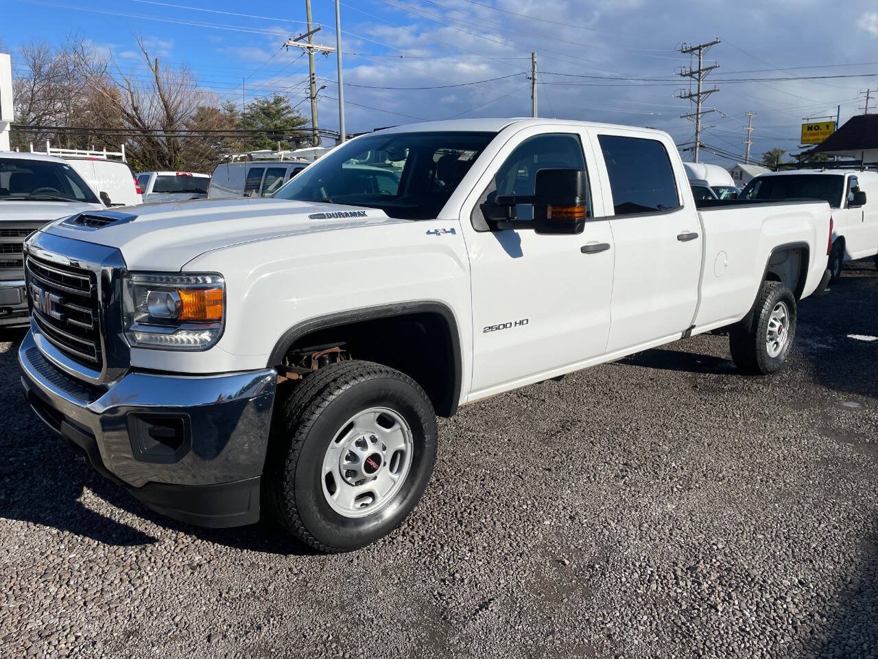 Used 2019 GMC Sierra 2500 4x4 Crew Cab w/ Sierra Convenience Package image 2
