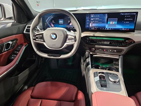 Used 2025 BMW 330i 330i w/ Premium Package image 9