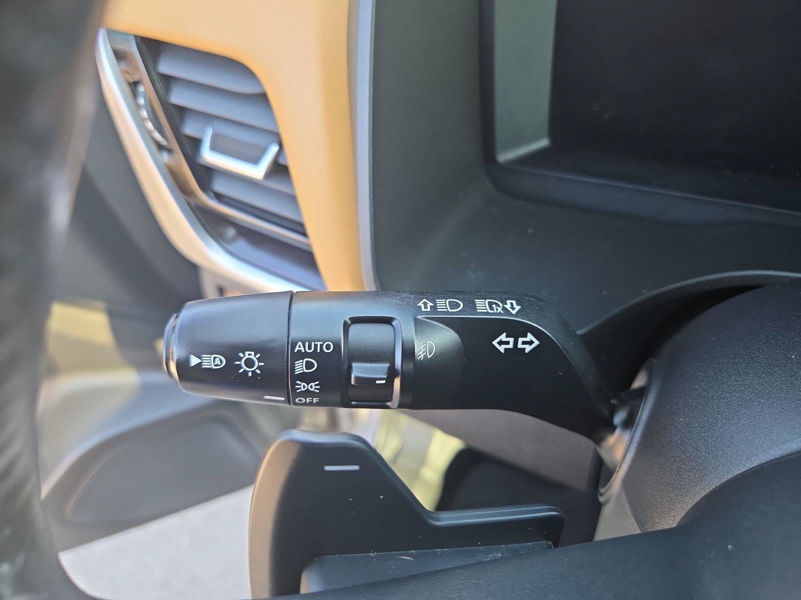 Used 2021 Nissan Rogue Platinum FWD image 14