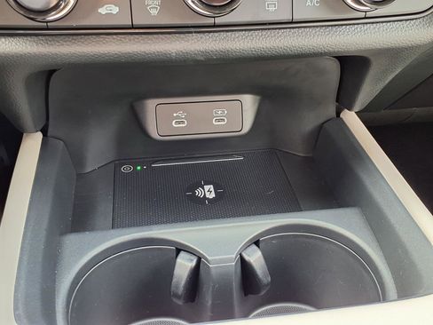 Certified 2026 Honda HR-V LX image 8