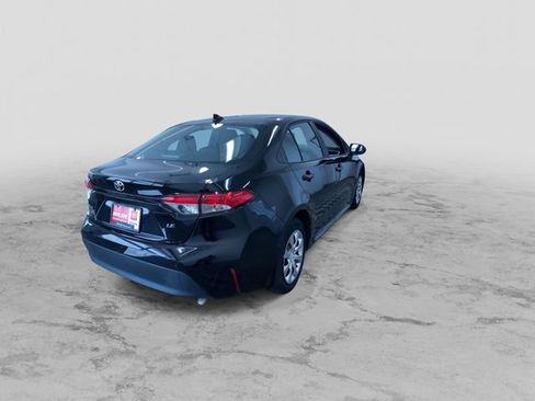 Used 2025 Toyota Corolla LE image 10