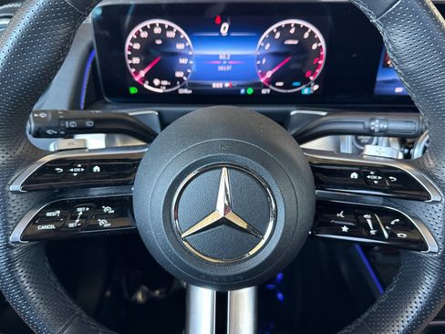 Certified 2024 Mercedes-Benz GLB 250 image 14
