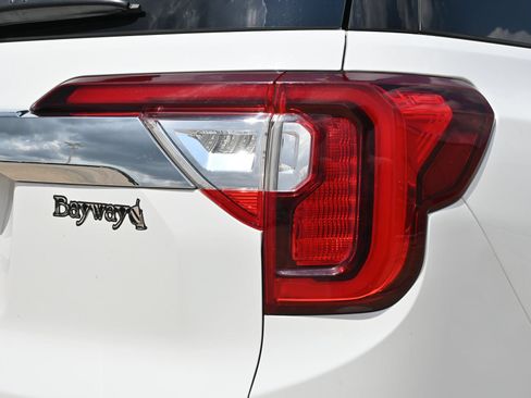 Used 2023 GMC Acadia Denali AWD/4WD image 22