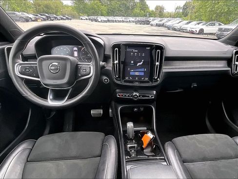 Used 2021 Volvo XC40 T5 R-Design w/ Climate Package AWD/4WD image 21