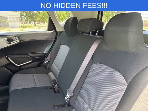Used 2023 Kia Soul LX w/ LX Technology Package FWD image 32
