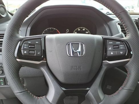 New 2026 Honda Ridgeline Black Edition image 11