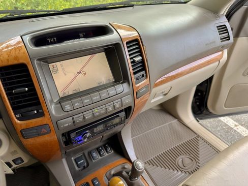 Used 2004 Lexus GX 470 AWD/4WD image 20