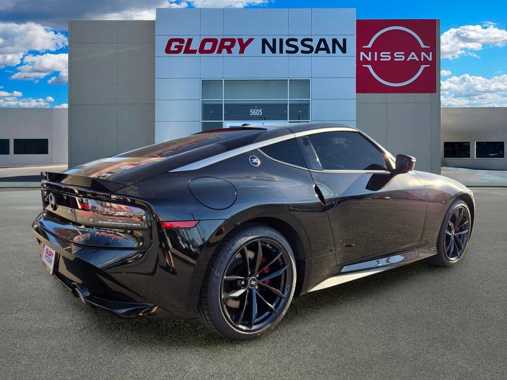 New 2026 Nissan Z Performance w/ Floor Mat Package RWD image 3