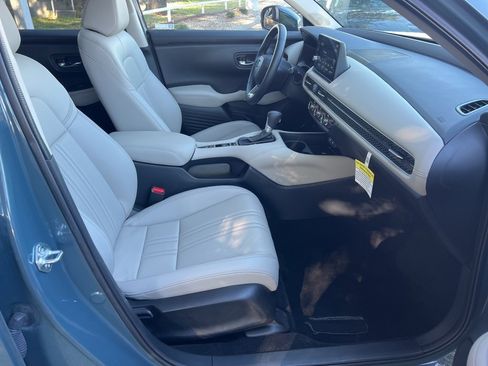 Certified 2026 Honda HR-V EX-L image 12