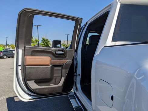Used 2022 Chevrolet Silverado 3500 High Country AWD/4WD image 62