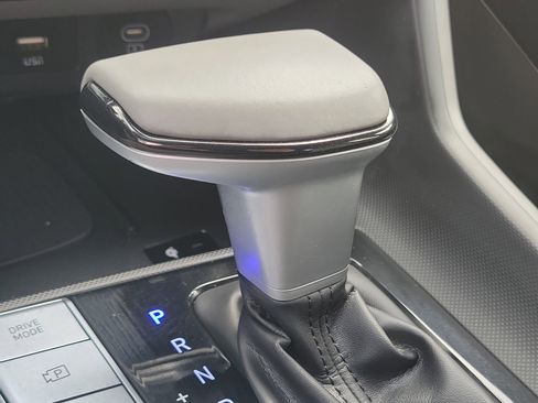 Certified 2024 Hyundai Elantra SEL w/ Convenience Package image 16