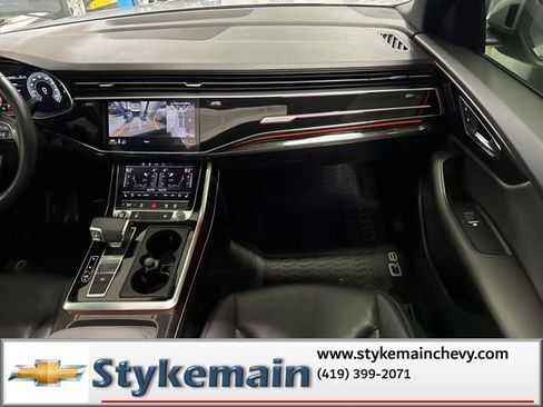 Used 2021 Audi Q8 Premium Plus w/ Premium Plus Package image 24