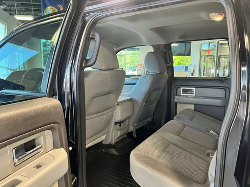 Used 2011 Ford F150 XLT w/ XLT Chrome Pkg AWD/4WD image 18