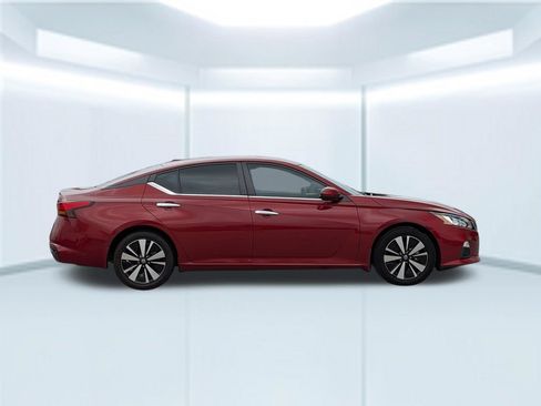 Used 2021 Nissan Altima 2.5 SV FWD image 7