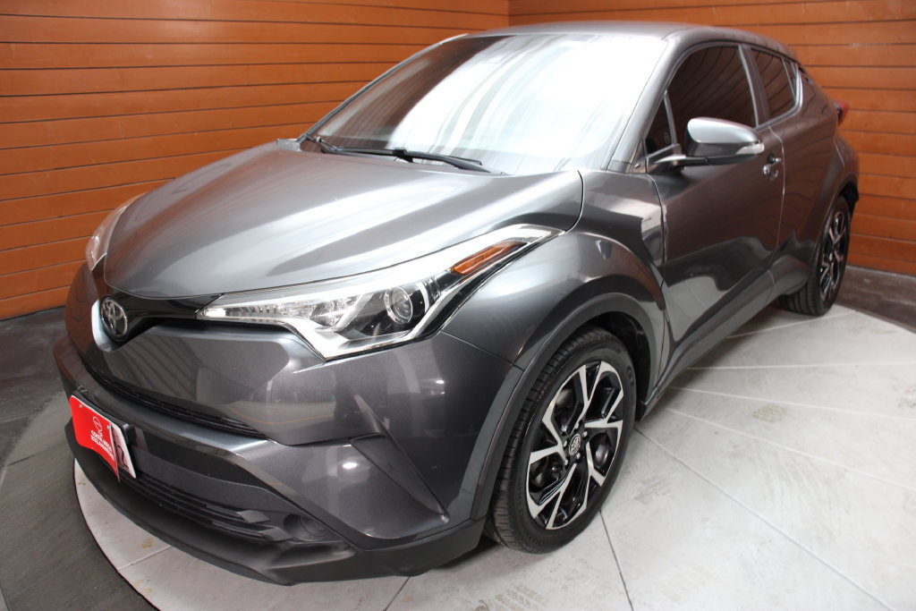 Used 2018 Toyota C-HR XLE FWD image 10