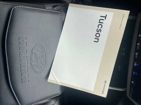Used 2019 Hyundai Tucson Value FWD image 25