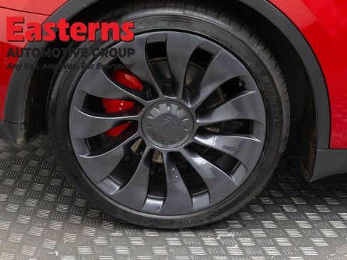 Used 2022 Tesla Model Y Performance AWD/4WD image 24