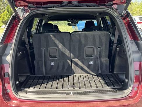 Used 2024 Jeep Grand Cherokee L Laredo image 12