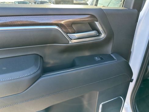 Used 2024 Chevrolet Silverado 3500 LT w/ Convenience Package image 26