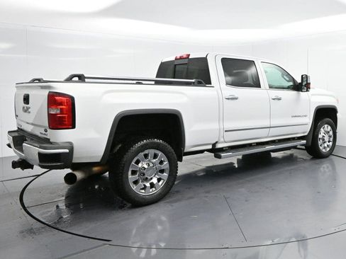 Used 2019 GMC Sierra 2500 Denali w/ Duramax Plus Package AWD/4WD image 7