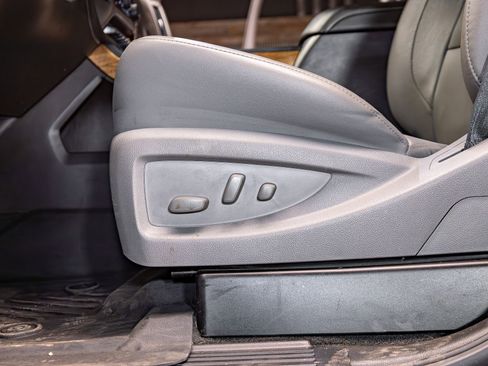 Used 2019 Chevrolet Silverado 2500 LTZ w/ Duramax Plus Package AWD/4WD image 25