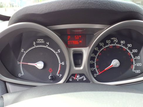 Used 2012 Ford Fiesta SE image 16