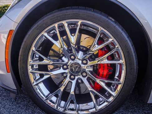 Used 2015 Chevrolet Corvette Z06 w/ 3LZ Preferred Equipment Group image 69